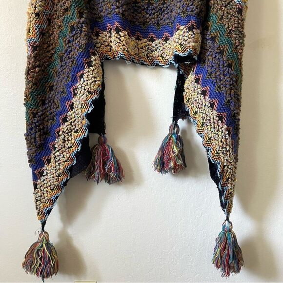 Boho Textured Knit Vest - Picture 6 of 11